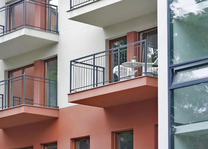 Ekskluzywny Apartament w centrum z balkonem i parkingiem